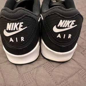 Women’s Nike air max 90 size 7 black and grey color